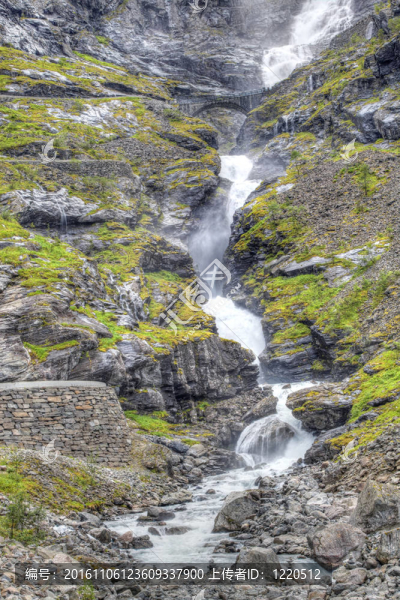 在挪威trollstigen