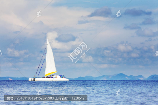 游艇