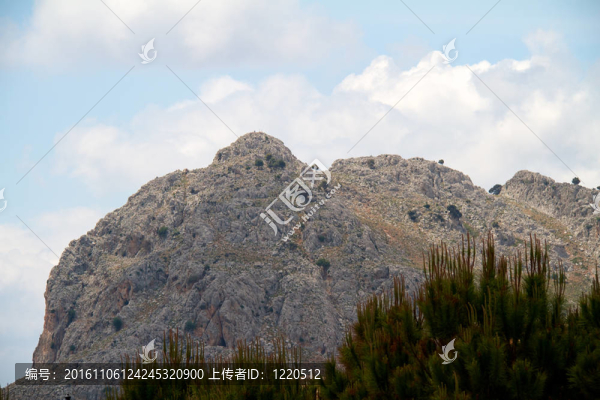 希臘的高山和巖石羅德