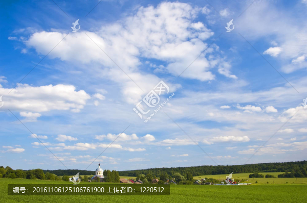 美麗的夏日風(fēng)景