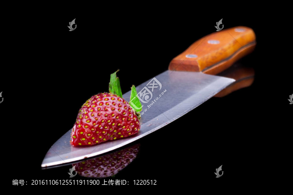 把草莓。
