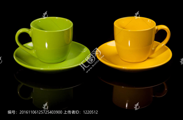 咖啡杯。