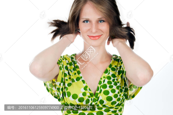 年輕漂亮的女人