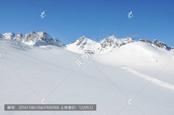 皮措爾山；瑞士著名的滑雪勝地