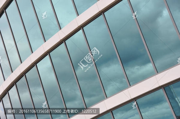 現(xiàn)代辦公建筑的玻璃墻