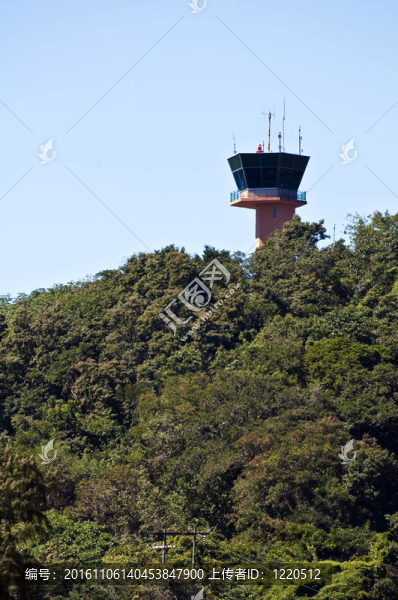 機場控制塔。