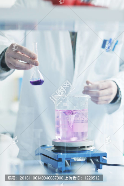 和在實(shí)驗(yàn)室的科學(xué)研究