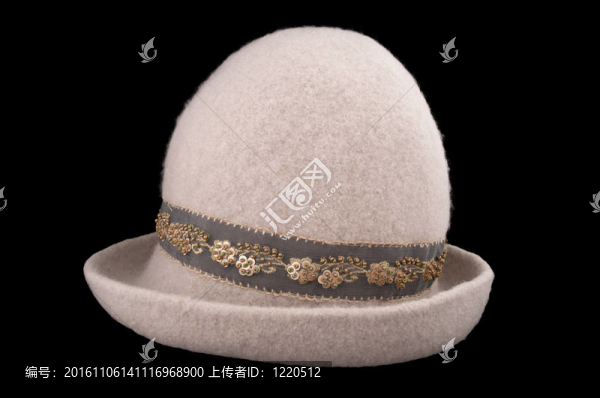 在黑帽子
