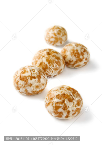 spicecakes孤立在白色背景