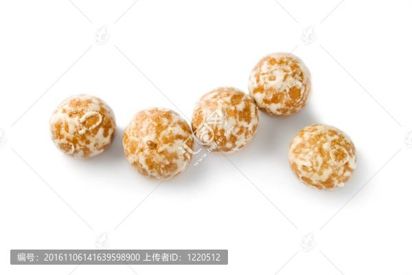 spicecakes孤立在白色背景