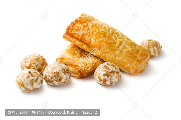 在白色背景上分離的面包