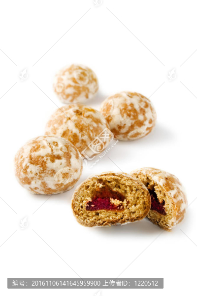 spicecakes孤立在白色背景