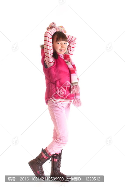 穿冬季衣服的女孩