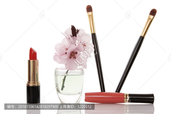 化妝品和櫻桃花