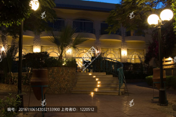 酒店在晚上