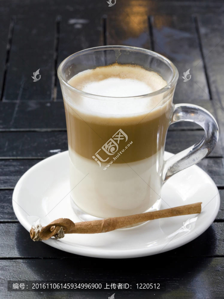 牛奶咖啡杯