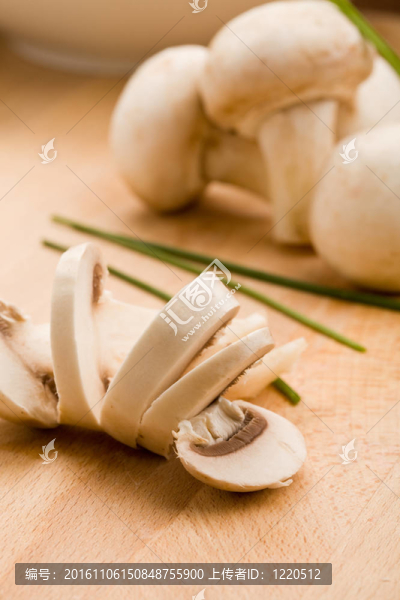 蘑菇，香菇