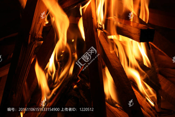 火
