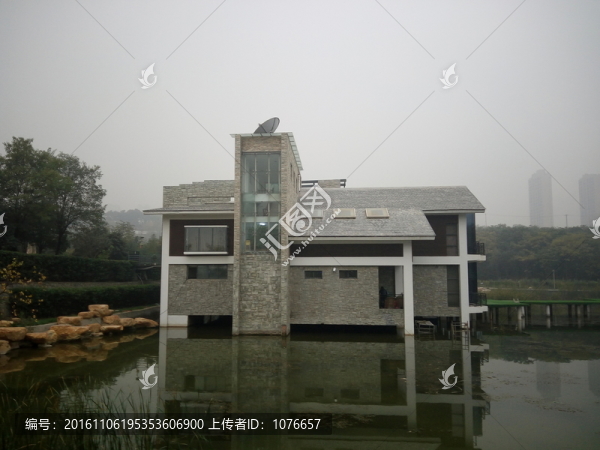 湖心島