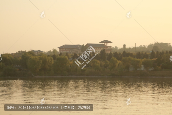 湖光山色