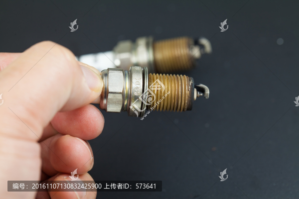 汽車積碳,零件