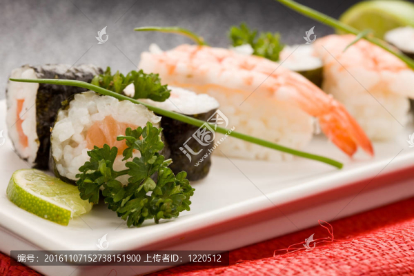 壽司和生魚(yú)片