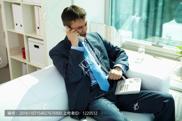 憤怒的商人