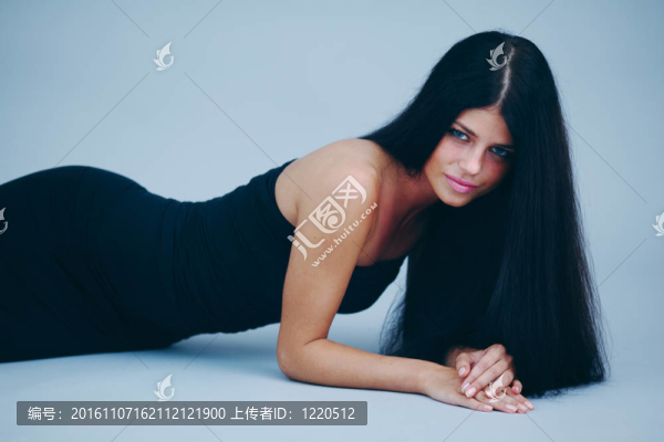 女人工作室肖像