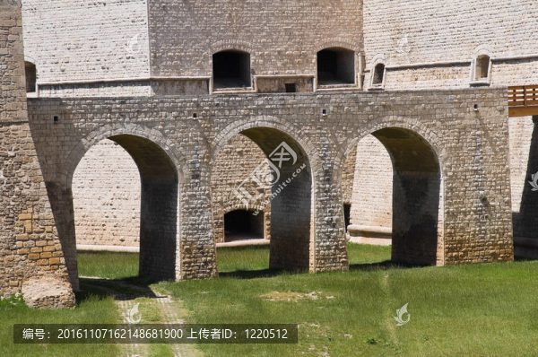 諾爾曼-施瓦本的城堡。Barletta。Apulia。