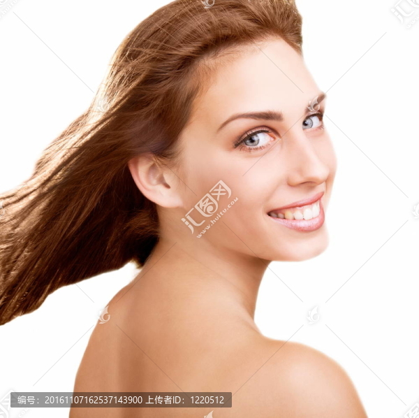 可愛(ài)的微笑的女人