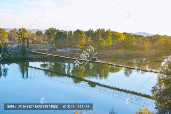 越野車