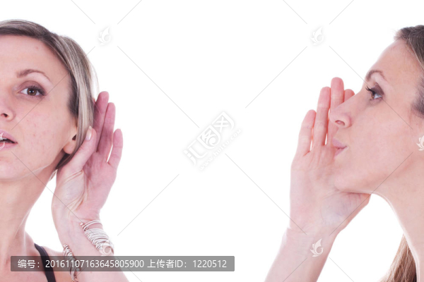聽(tīng)說(shuō)話的女孩