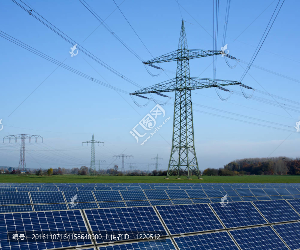太陽能公園與電力線