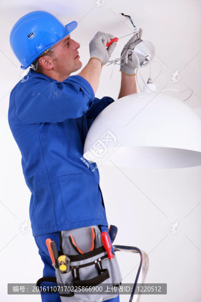 電工切斷電源
