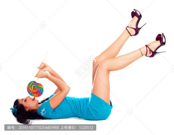 一個棒棒糖的女孩