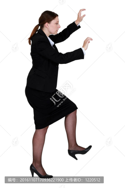 假裝爬的女人