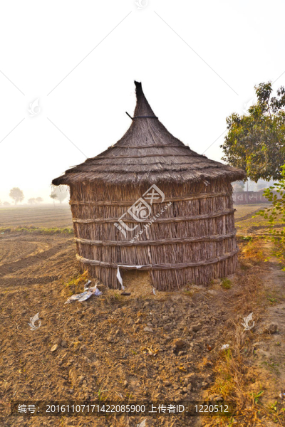 清晨農(nóng)民的小屋