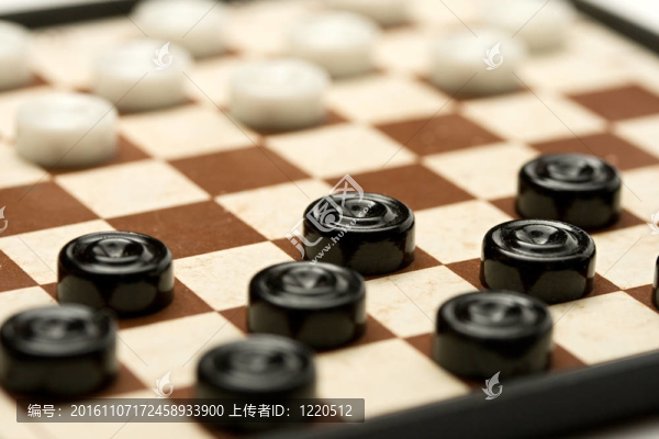 運(yùn)動(dòng)場(chǎng)上的干旱