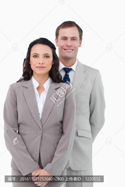 辦公室工作人員站在一起