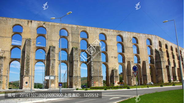 在埃爾瓦什古城Aqueduct；葡萄牙南部。