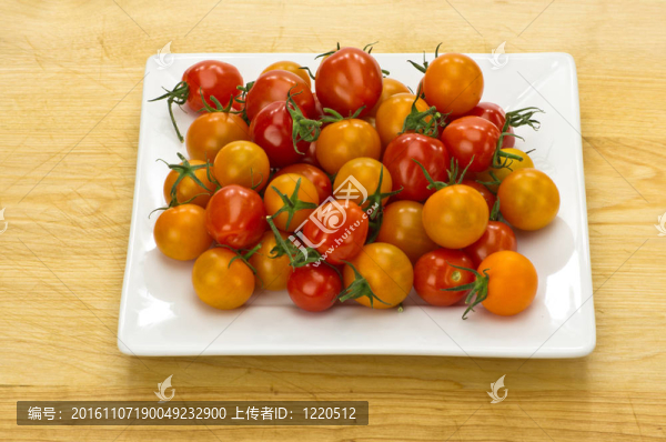 紅櫻桃黃白番茄