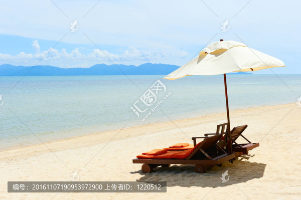 完美熱帶白沙海灘沙灘椅