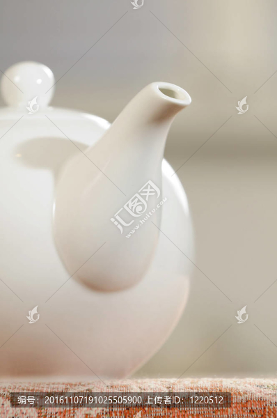 瓷水壺