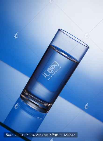 水