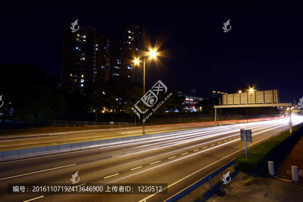 晚上在香港繁忙的交通
