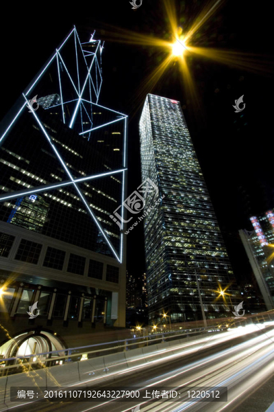 通過對香港市區(qū)的交通在晚上