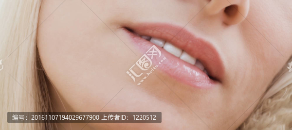 美麗微笑的年輕女子為背景