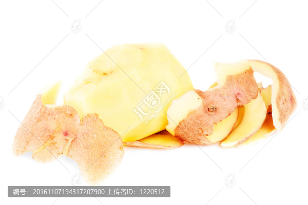 馬鈴薯和馬鈴薯在白色背景上的分離