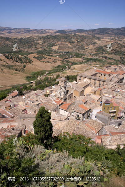 萊昂福泰的觀點(diǎn)