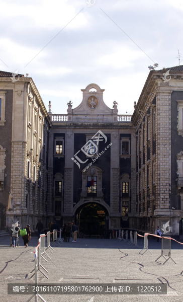 Porta,Uzeda；Catania